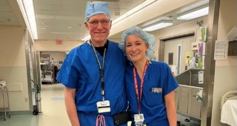 Vater und Tochter führen zusammen eine Herz-OP durch und retten ein Leben